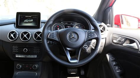 Mercedesbenz Bclass 2015 B200 Cdi Sport Interior Car Photos Overdrive