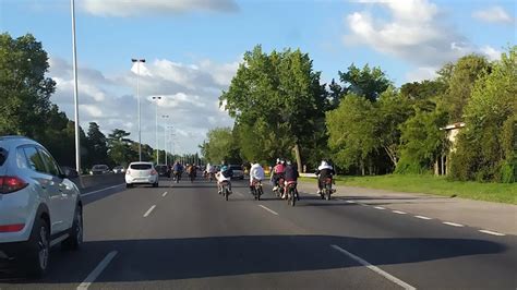 Motociclistas Un Estudio Indicó Que El Casco Se Usa Poco En La Zona