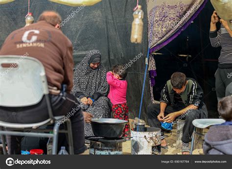 Gaza Palestine Palestinian Families Displaced North Gaza Strip