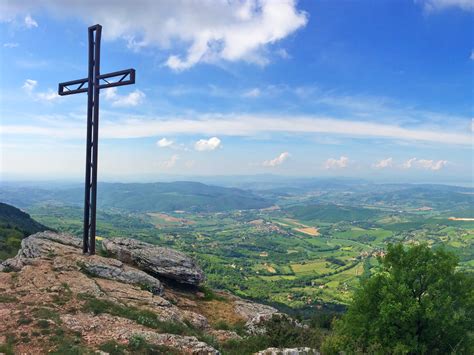 Itinerario Cima Monte Tezio Belvedere Romitorio Guida MTB Perugia