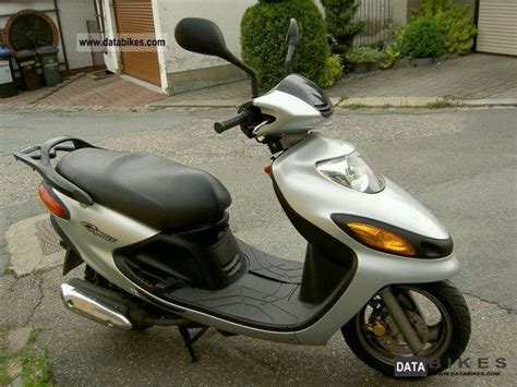 2000 Yamaha Cygnus XC 125 F