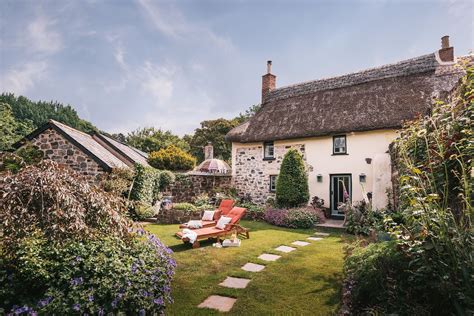 #CottageWeek: 7 beautiful cottages to rent in the UK | Country cottage ...