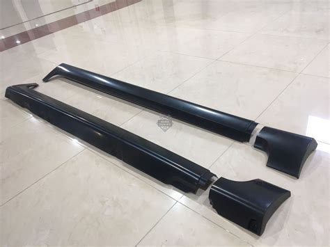 Накладки на пороги ST Ford Focus 2 2004-2011 седан, хетчбек 4-5D ...