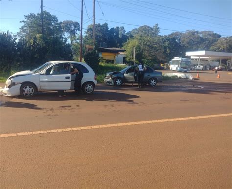 Ober Dos Autom Viles Chocaron Sobre Ruta Nacional Una Mujer