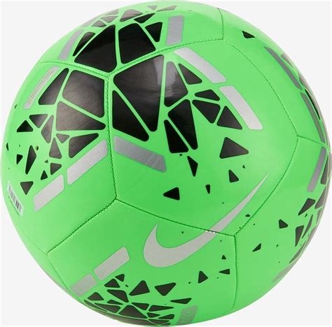 Nike Nike Pitch Soccer Ballgreen Strike Bal Groen