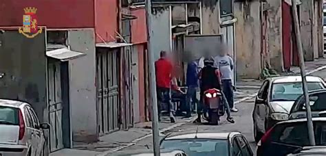 Spaccio Di Droga Allo Sperone Di Palermo I Nomi Degli Arrestati