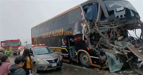 Choque De Bus Interprovincial Contra Volquete Deja Un Muerto Y Trece