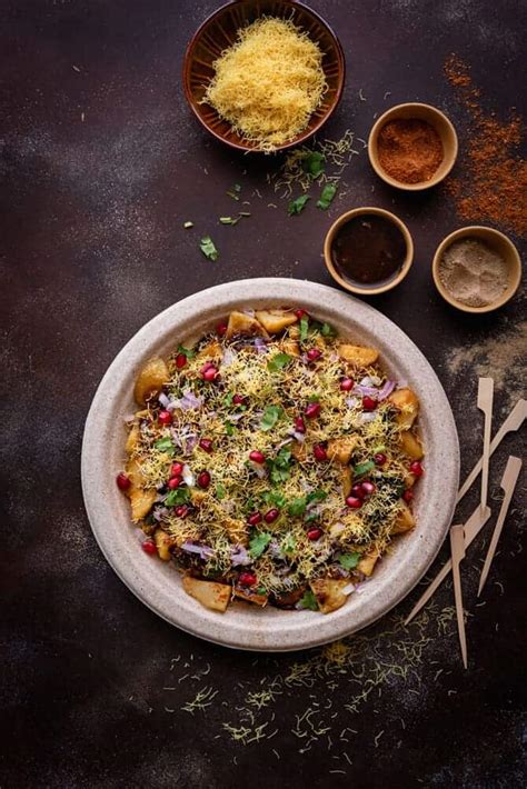 Best Aloo Chaat Recipe | Potato Chaat (Spicy, Vegan)- Cubes N Juliennes