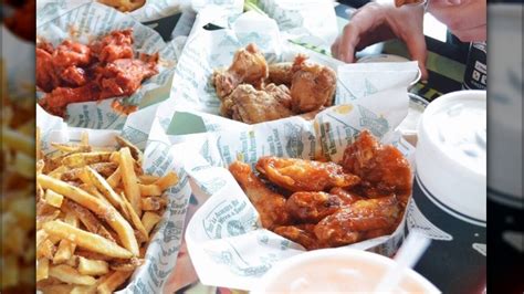 The 12 Best Wingstop Sauces Ranked