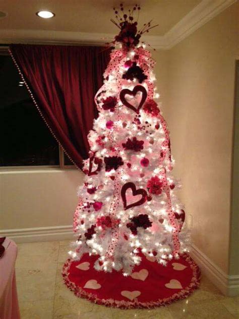 30 Amazing Valentines Day Tree Decorations