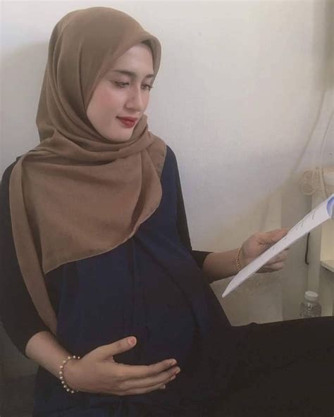 Pin By Zaki On Simpan Pantas Pretty Pregnant Pregnant Women Beautiful Hijab