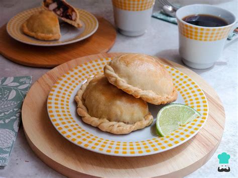 Empanadas de pollo peruanas Receta FÁCIL