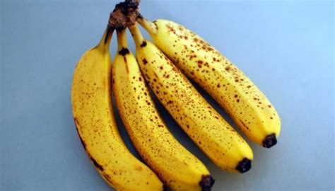 What The Dark Spots On Your Banana Mean The Standard Entertainment