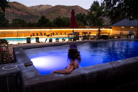 7 Colorado Hot Springs The Best Resorts And Undeveloped Pools In The State