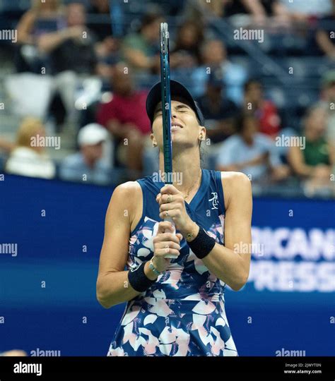 Ons Jabeur Us Open Quarterfinal Hi Res Stock Photography And Images Alamy