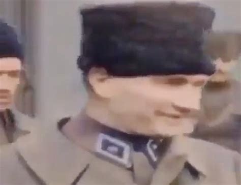 Atatürk ün 101 Yıl Önce Time Dergisine Kapak Olan Fotoğrafının Videosu