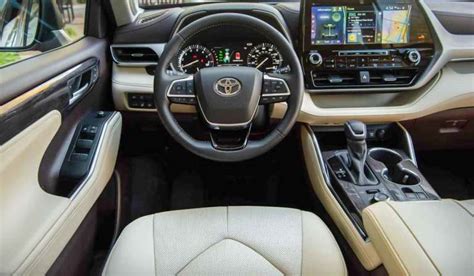 2025 Toyota Highlander: All-New Design Features SUV Reviews