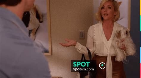 Jacqueline Vorhees Jane Krakowski Gucci Leather Skirt On Unbreakable Kimmy Schmidt Spotern