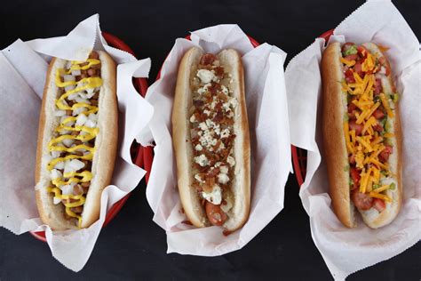 The Tail O The Pup Hot Dog Stand Is Back With A Food Truck Los