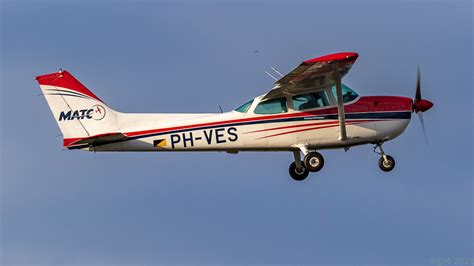 Ph Ves Reims Cessna F P Skyhawk Ii Ehle Matc Flickr