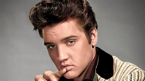 Elvis Morto Há 45 Anos Cantor é Alvo De Teorias Da Conspiração