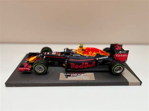 Minichamps Modelauto Red Bull Racing Tag Heuer Rb Max