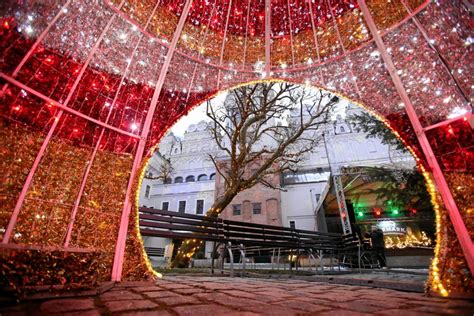 Ozdoby na choince iluminacje na murach Święta na zamku w Szczecinie