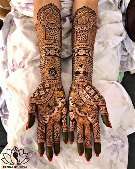 Stunning Pakistani Mehndi Designs For The Modern Day Bride