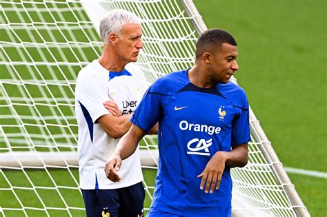 Mercato PSG Deschamps vend la mèche pour lavenir de Mbappé Foot Sur 7