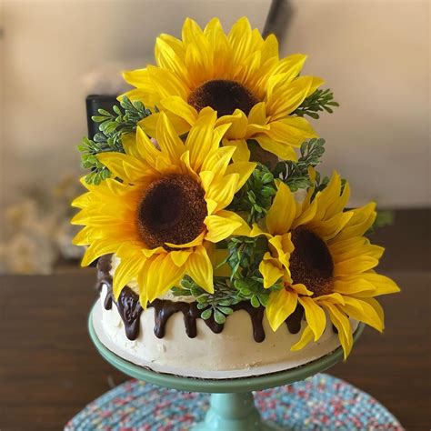 19 Gorgeous Sunflower Cake Designs Bridal Shower 101