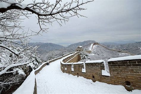 Badaling VS Mutianyu: Which Section of the Great Wall Should I Visit