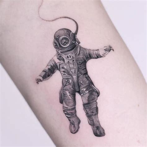 Old School Diver