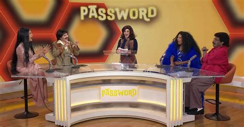 Hoda & Jenna compete in ’70s game show ‘Password’ for Halloween