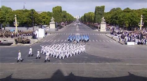 Prime Minister Narendra Modi At Bastille Day Parade In France Oneindia