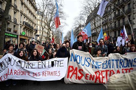 Grèves En France La Rue Mise Sur Un Blocage Monstre Du Pays 24 Heures