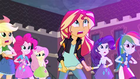 Imagen The Equestria Girls Still Looking Worried Eg3png My Little