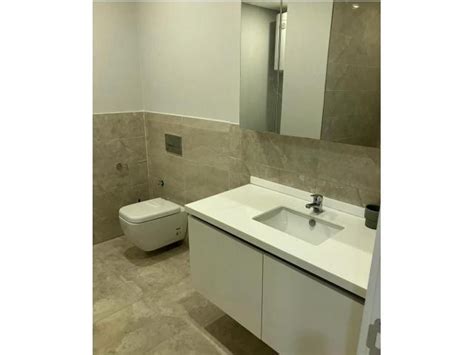 Arrenda Se Luxuoso Apartamento T No Polana Plaza Polana Cimento