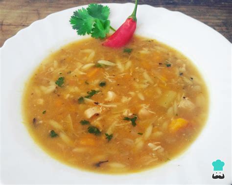 Sopa De Risoni Frango E Legumes Leve E Nutritiva