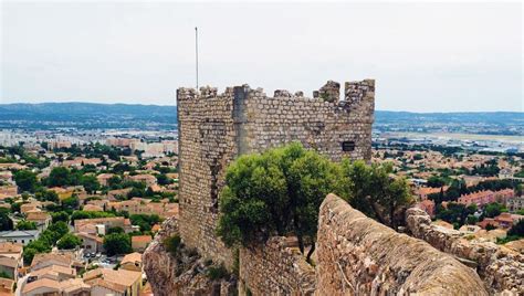 Loto du patrimoine à Vitrolles la Tour Sarrasine et la chapelle