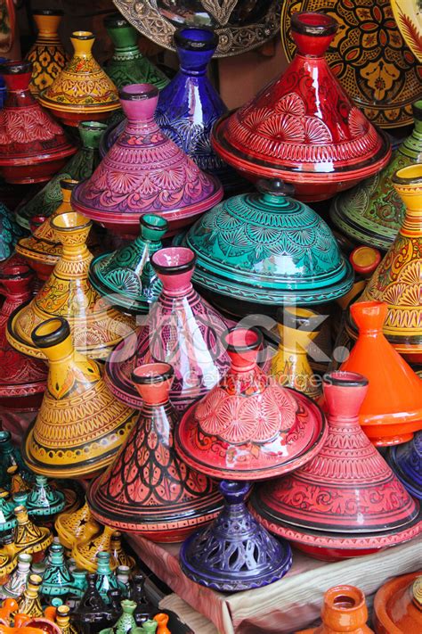 Foto De Stock Marrakech: Colorida Selección De Tajines, Famosa Olla ...