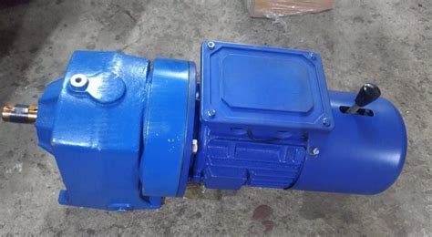 Sae Ph Ac And Pha C Three Stage Two Stage Helical Gearbox