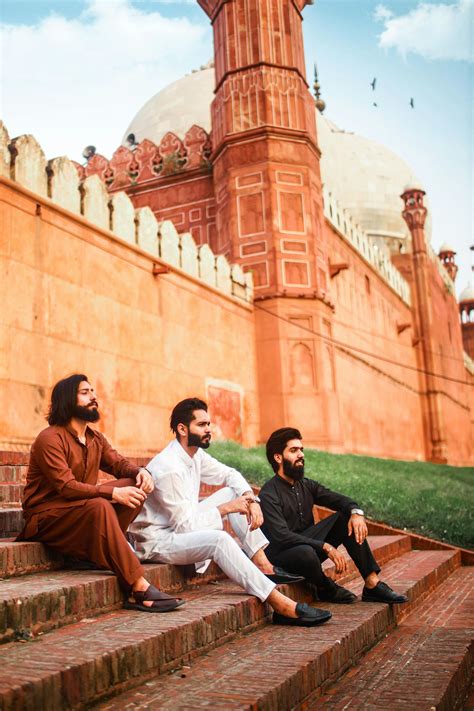 Facade Of The Badshahi Mosque Lahore Punjab Pakistan · Free Stock Photo