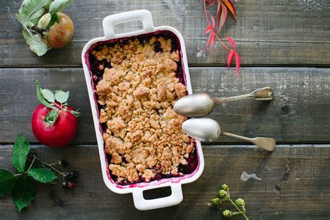 Easy Apple And Blackberry Crumble