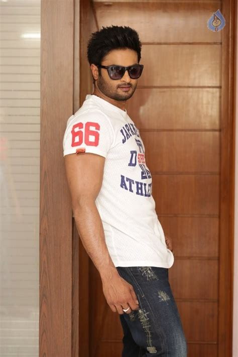 Sudheer Babu Latest Photos Photo 27 Of 36