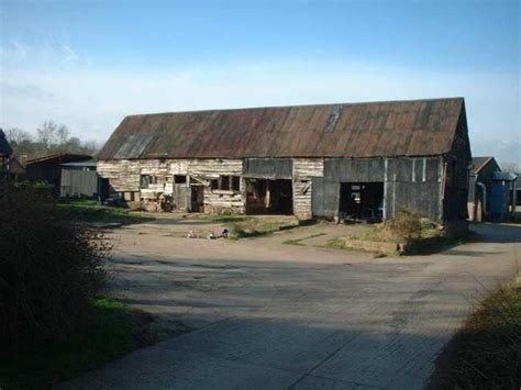 A Couple Bought A Crumbling 700 Year Old Medieval Farmstead And Turned