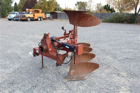 Ih 140 Plow 4 Bottom 18 3 Pt Musser Bros Inc