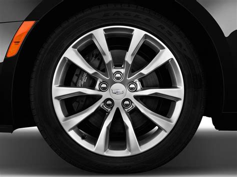 New Cadillac Xts Photos Prices And Specs In Uae