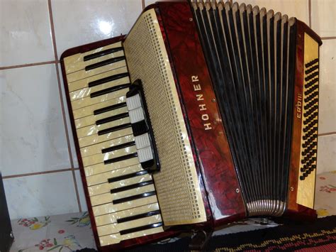 Akordeon Hohner Verdi III 80 basów Bielsko Biała OLX pl