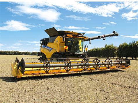 New Holland Cr Combine Harvester Review Full Test Specs