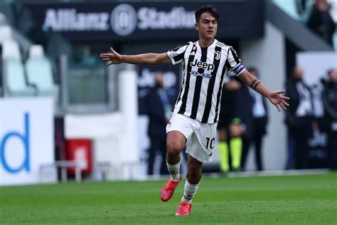 L Agent De Paulo Dybala Donne Une Indication Sur Le Futur De L Argentin